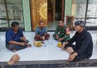 Babinsa Cipancuh Jalin Komsos, Ajak Warga Bersama Menjaga Kamtibmas